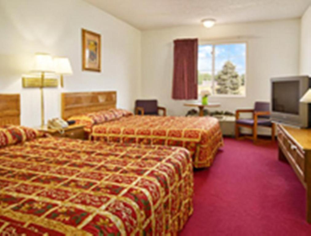 Westwood Inn & Suites - Kimball 客房 照片