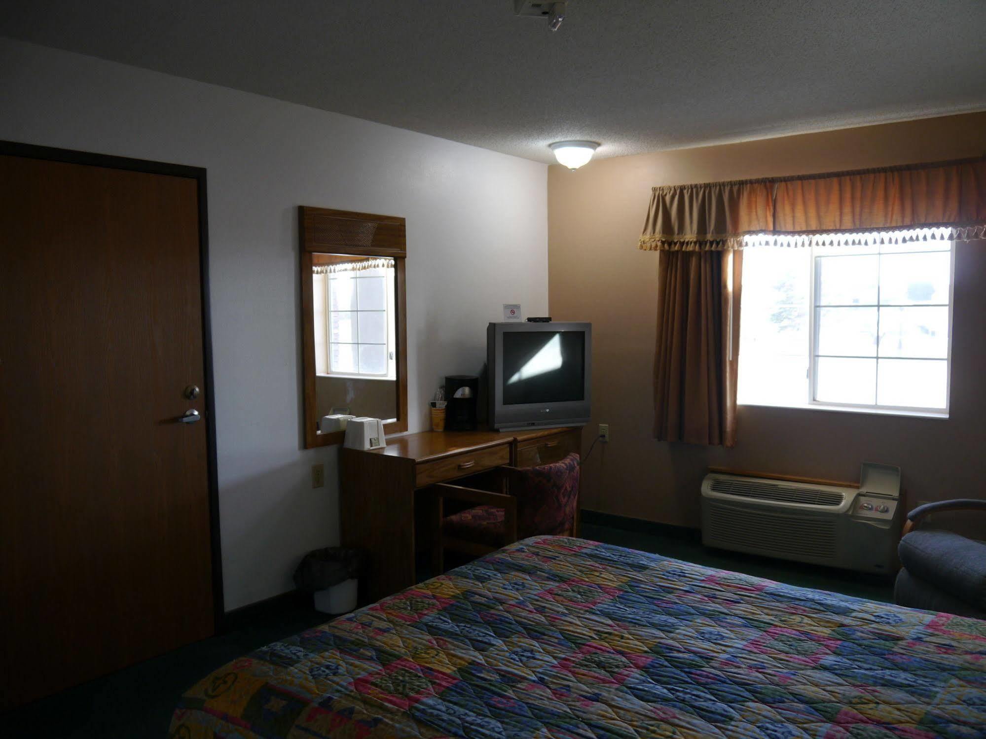 Westwood Inn & Suites - Kimball 外观 照片